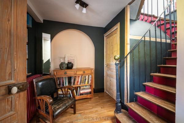 A coeur de Mennecy, voici une charmante maison de caractère (1860), entièrement rénovée.