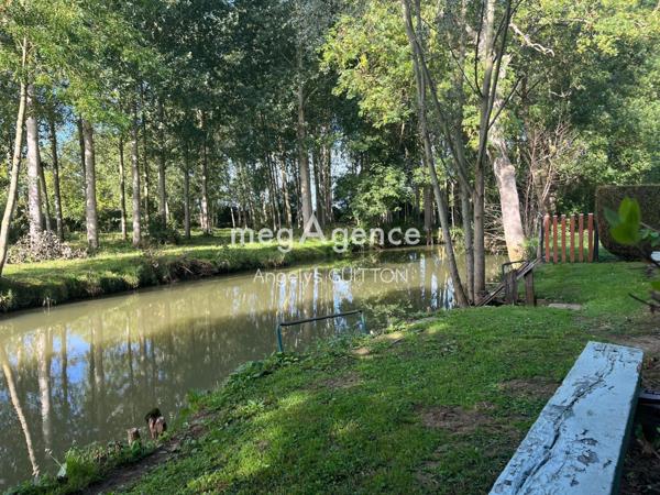 Terrain à CONGE-SUR-ORNE, 72290 - 1800m²