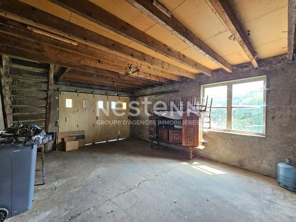 Maison de maître familiale avec 5 chambres, dépendances et plus de 5 000 m² de terrain à BAUGE EN ANJOU