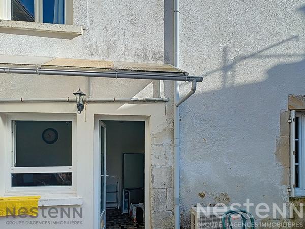 Au centre de Saujon, appartement en duplex de 51 m², avec 2 chambres, Courette privative.