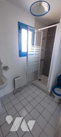 CAMARET SUR MER - En front de mer - Appartement de type 3 (54m²) ayant coin cuisine ouvert sur ...