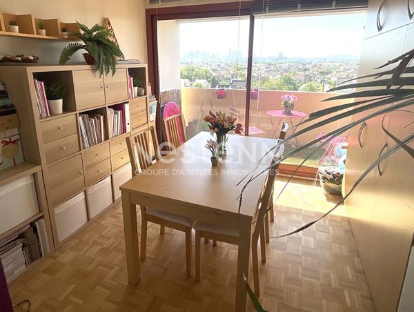 Appartement lumineux de 3 pièces  à Houilles