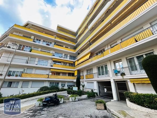 Appartement à louer 1 pièce 32.28m²