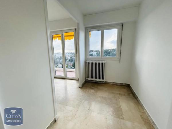 Appartement à louer 1 pièce 32.28m²
