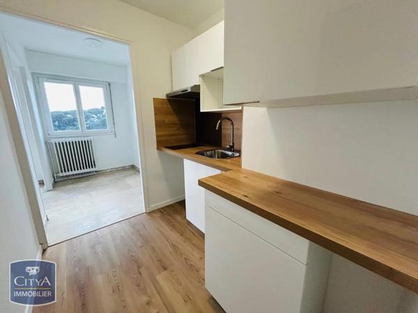 Appartement à louer 1 pièce 32.28m²
