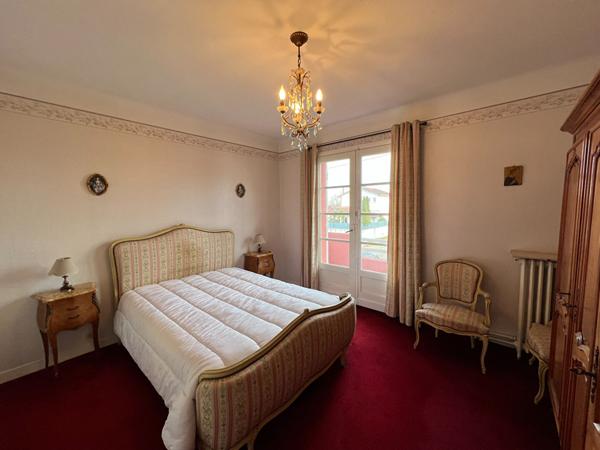 A vendre Maison Mont De Marsan Médiathèque 5 chambres double-garage jardin