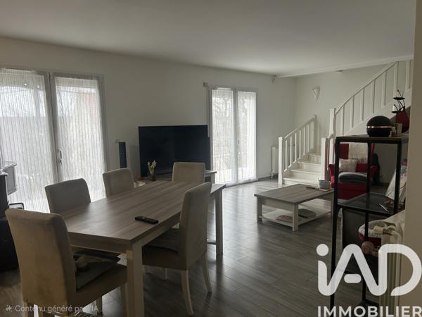 Maison à vendre 7 pièces 120 m² Le Coudray-Montceaux