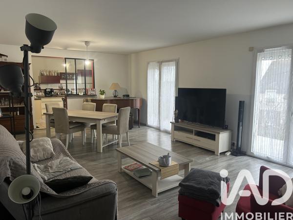 Maison à vendre 7 pièces 120 m² Le Coudray-Montceaux
