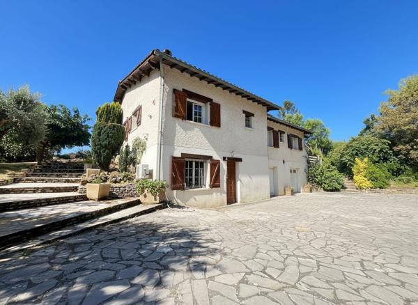 Grande maison de 182m² avec 4 chambres, piscine et sous-sol complet sur la commune de Rabastens !