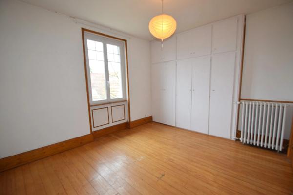 Maison bourgeoise des années 30 - Jardin de plus de 20 ares