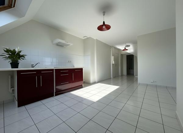 Appartement Sautron 2 pièces 44.48 m2, cave + stationnement sécurisé