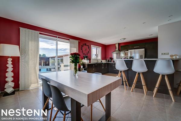 Villa de plain-pied avec piscine, sans vis-à-vis Roubia 114 m2