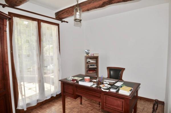 Dpt Alpes de Haute Provence (04), à vendre CASTELLANE maison 5 pièces - 143 m² - Terrain de 1143 m² - Plain pied