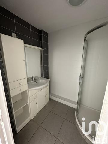 Appartement à vendre 2 pièces 57 m² Le Chambon-Feugerolles