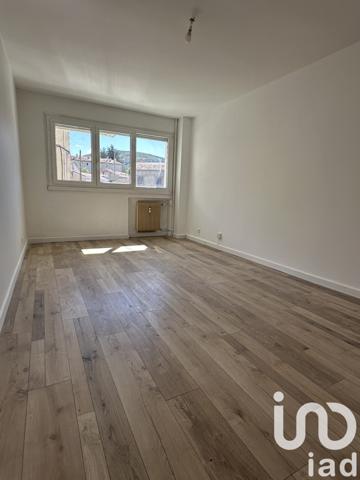 Appartement à vendre 2 pièces 57 m² Le Chambon-Feugerolles