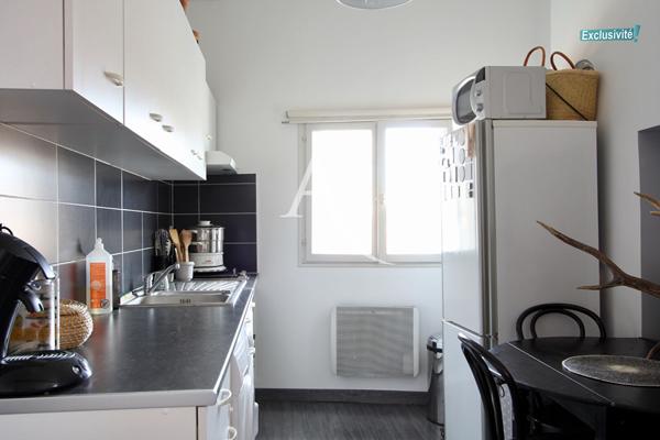 LUMINEUX T2 NON-MEUBLÉ près de 42 m2 au 4e étage sans ascenseur en plein coeur de MONTPELLIER