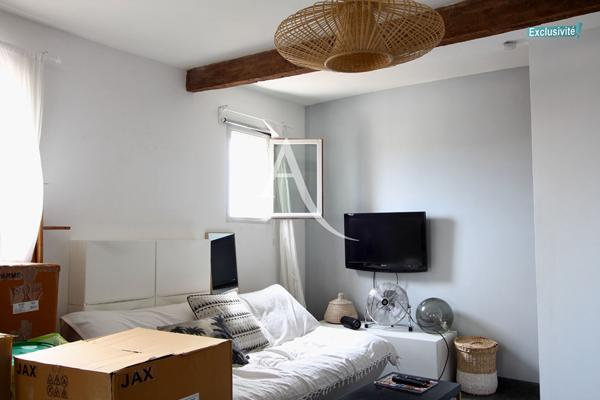 LUMINEUX T2 NON-MEUBLÉ près de 42 m2 au 4e étage sans ascenseur en plein coeur de MONTPELLIER