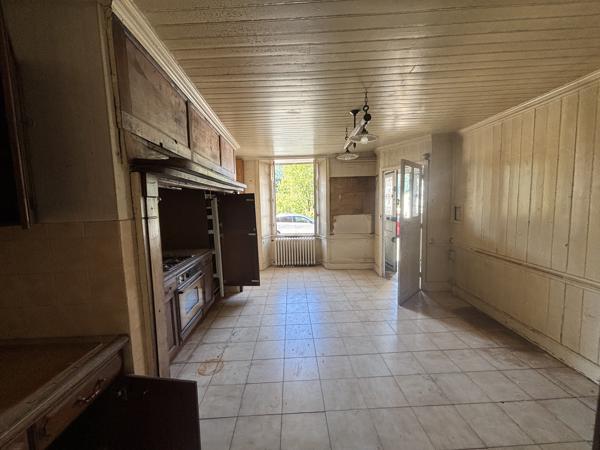 Maison 10 pièces THIEZAC A RENOVER avec potentiel