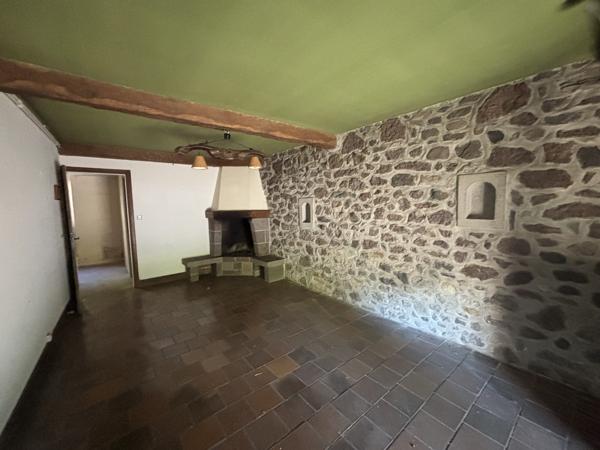 Maison 10 pièces THIEZAC A RENOVER avec potentiel