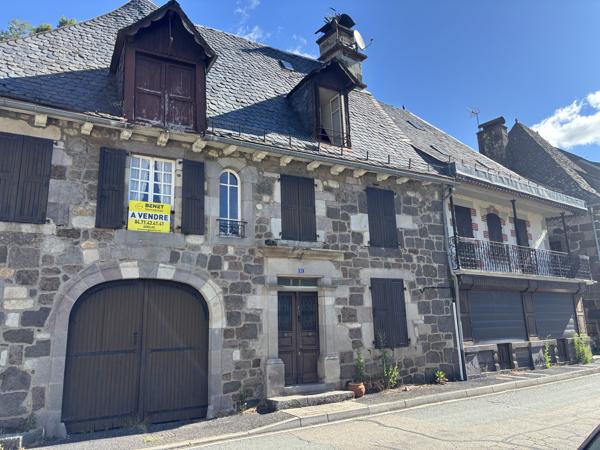 Maison 10 pièces THIEZAC A RENOVER avec potentiel