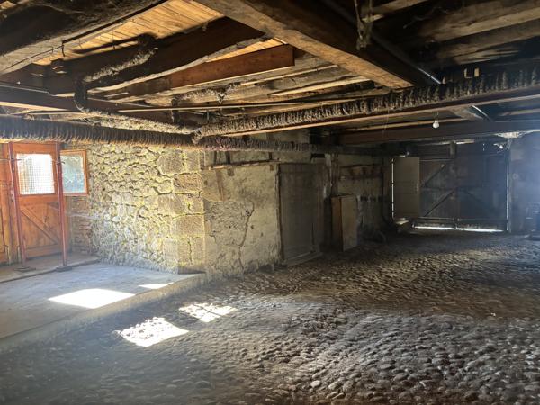 Maison 10 pièces THIEZAC A RENOVER avec potentiel