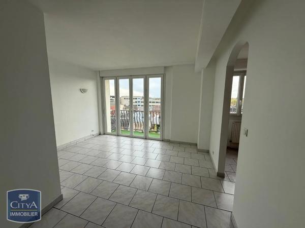 Appartement à louer 3 pièces 60.96m² Arras (62000)