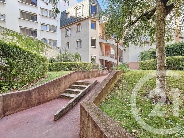 Appartement F3 à vendre  3 pièces - 66,72 m2 PARIS - 75020