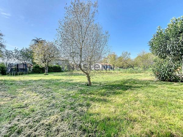 A vendre maison familiale à Martres Tolosane avec jardin cloturé et arboré