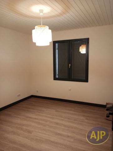 Location maison Soulac Sur Mer : 1 430 € - AJP Le Verdon Immobilier