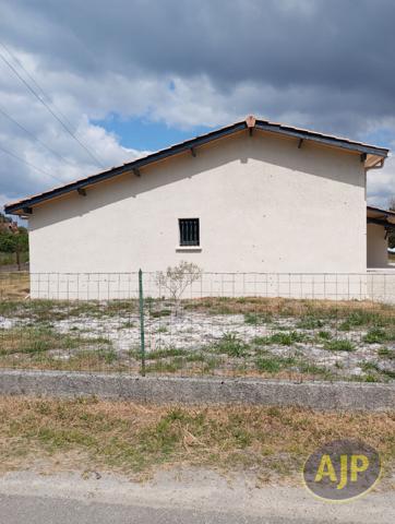 Location maison Soulac Sur Mer : 1 430 € - AJP Le Verdon Immobilier