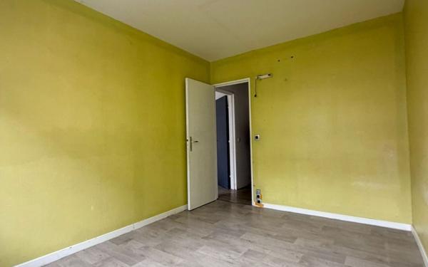 Appartement à vendre    5 pièces • 77,79 m2 Grigny