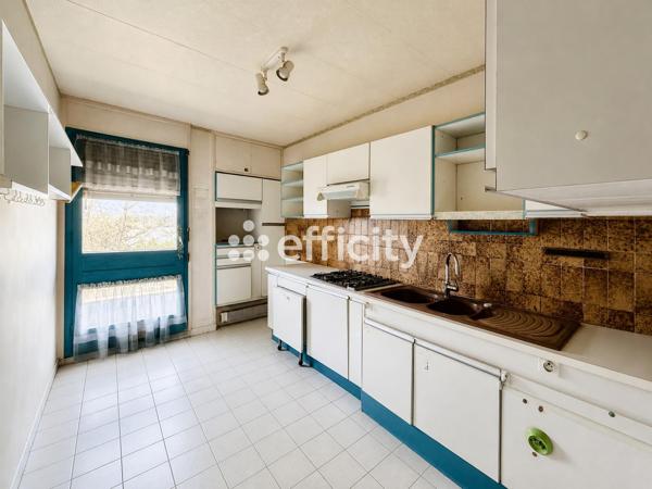 Appartement
         3 pièces
        - 65 m² 190 000 € *