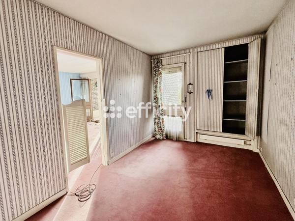 Appartement
         3 pièces
        - 65 m² 190 000 € *