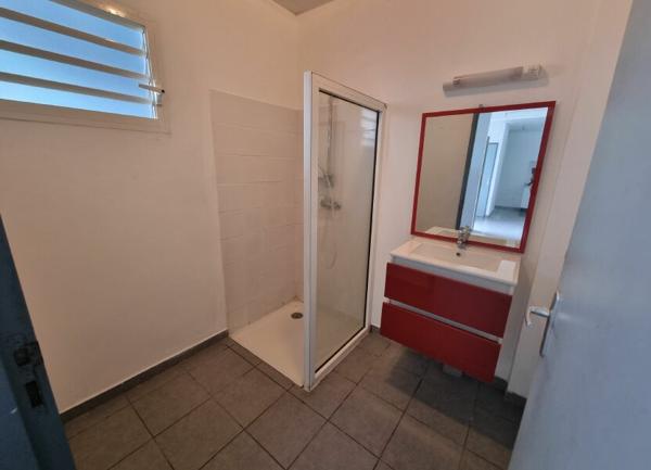 Appartement à louer    3 pièces •  Cayenne