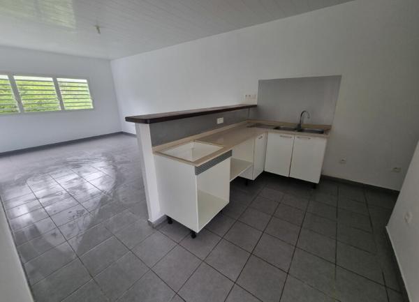 Appartement à louer    3 pièces •  Cayenne