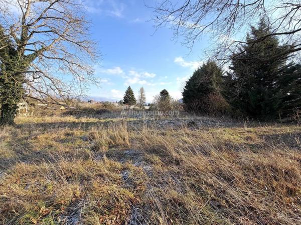 Vente Terrain 1786 m2 à Les Avenières Veyrins-Thuellin