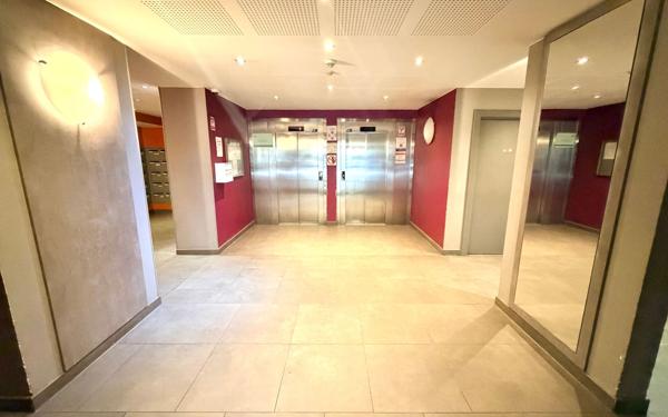 Appartement à louer    1 pièce •  Rosny-sous-Bois