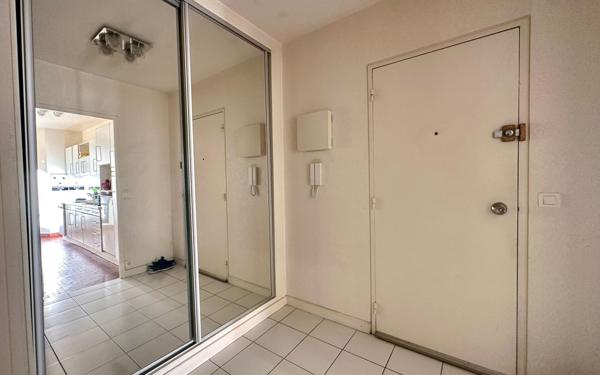 Appartement à vendre    2 pièces • 53,21 m2 Créteil