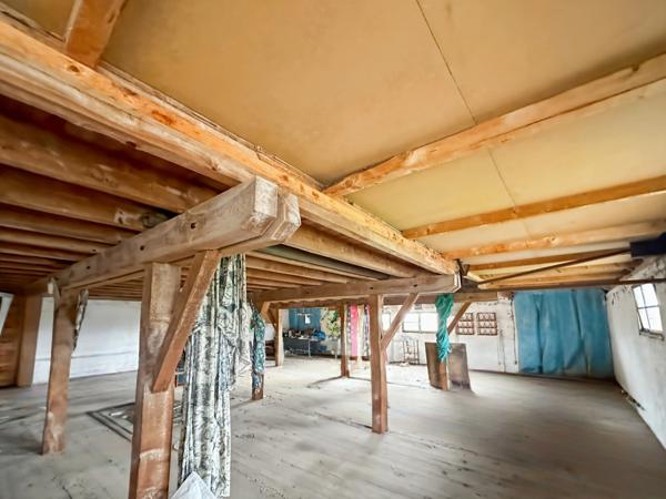 Bâtiment industriel – Ancien silo à grains de 1949 – 500 m2 sur plusieurs niveaux