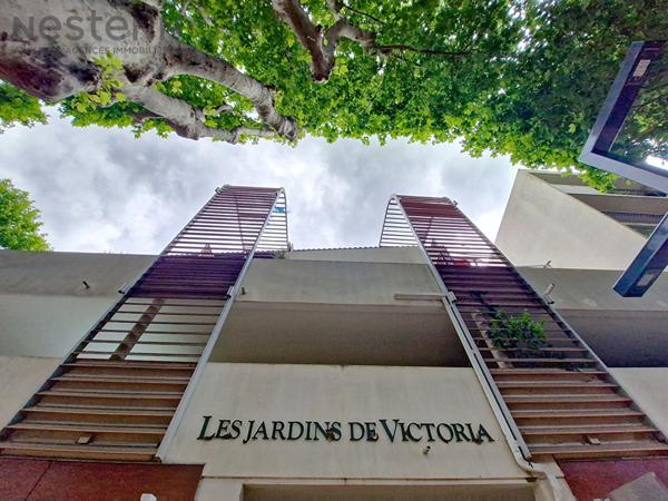 Lunel Centre : T3 lumineux avec terrasse, cave et parking !