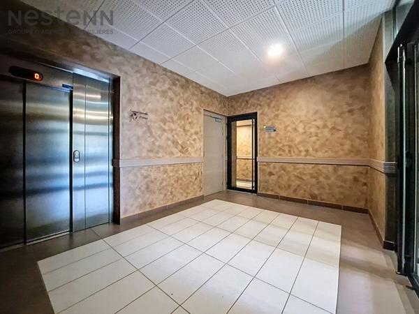 Lunel Centre : T3 lumineux avec terrasse, cave et parking !