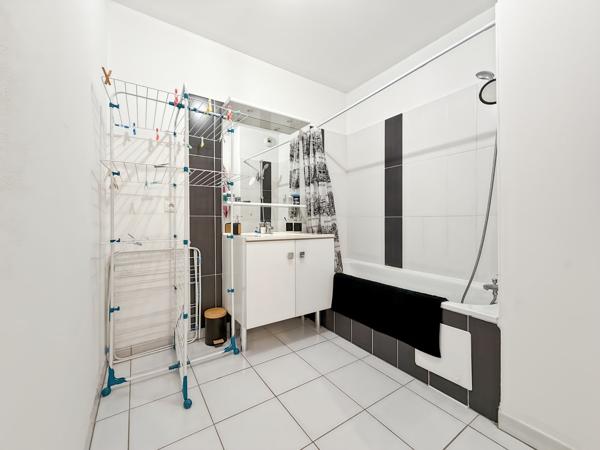 Parking + parking + appartement