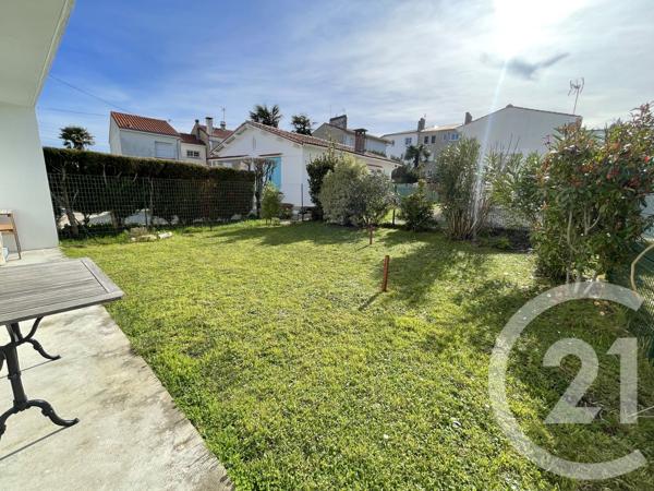 Appartement F3 à vendre  3 pièces - 55,83 m 2   ROYAN  - 17
