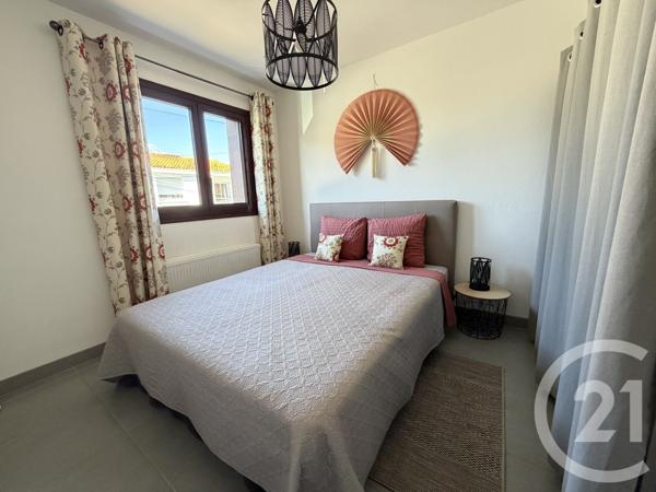 Appartement F3 à vendre  3 pièces - 55,83 m 2   ROYAN  - 17