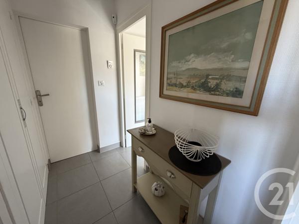 Appartement F3 à vendre  3 pièces - 55,83 m 2   ROYAN  - 17