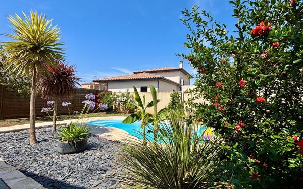 Maison à vendre    4 pièces • 89 m2 Balaruc-le-Vieux