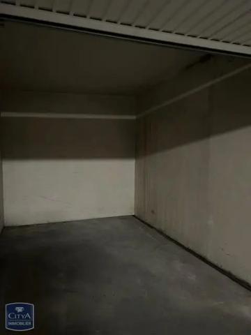 Parking à louer Courbevoie (92400)