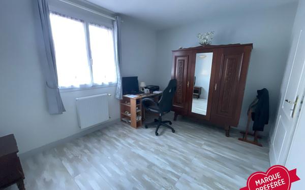 Maison à vendre    5 pièces • 107 m2 Montluel