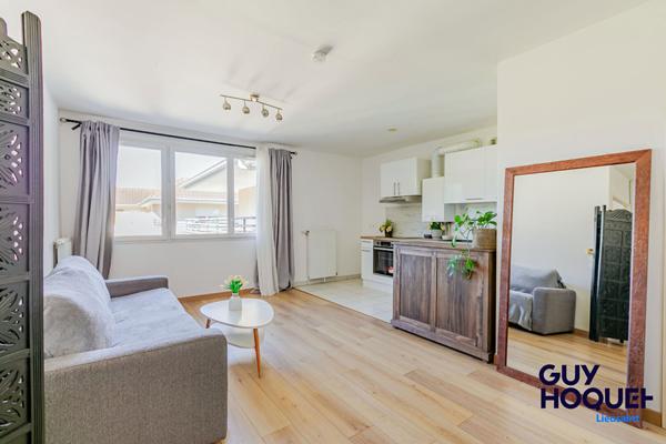 Appartement 2 pièces entièrement rénové à Saint-Pierre-Du-Perray