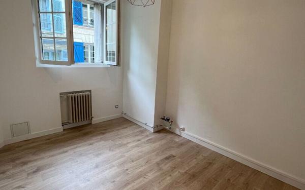 Appartement à louer    2 pièces • 40,22 m2 Crécy-la-Chapelle